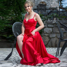Load image into Gallery viewer, Plus size Evening Dress with High Slit prom Satin